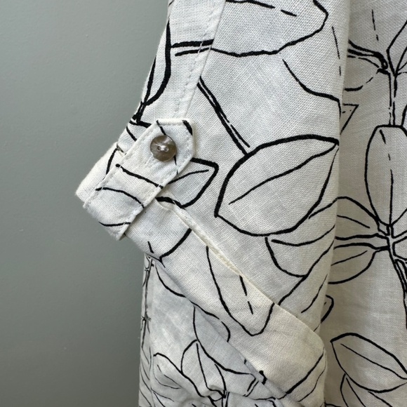 Cynthia Rowley White Floral 100% Linen v-neck Botton down size 1X - Picture 5 of 8